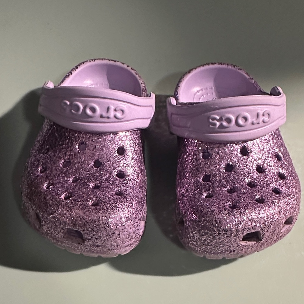 CROCS Kids Sparkly Sandals - Lavender - Bin 15